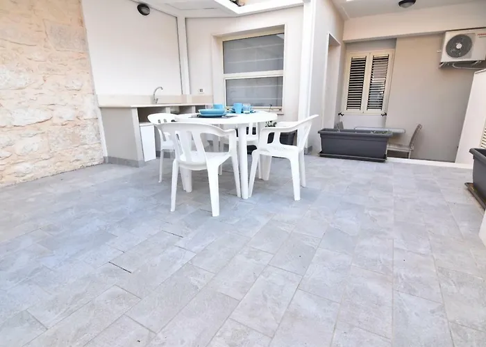 The Three Diamonds Of Marina di Ragusa